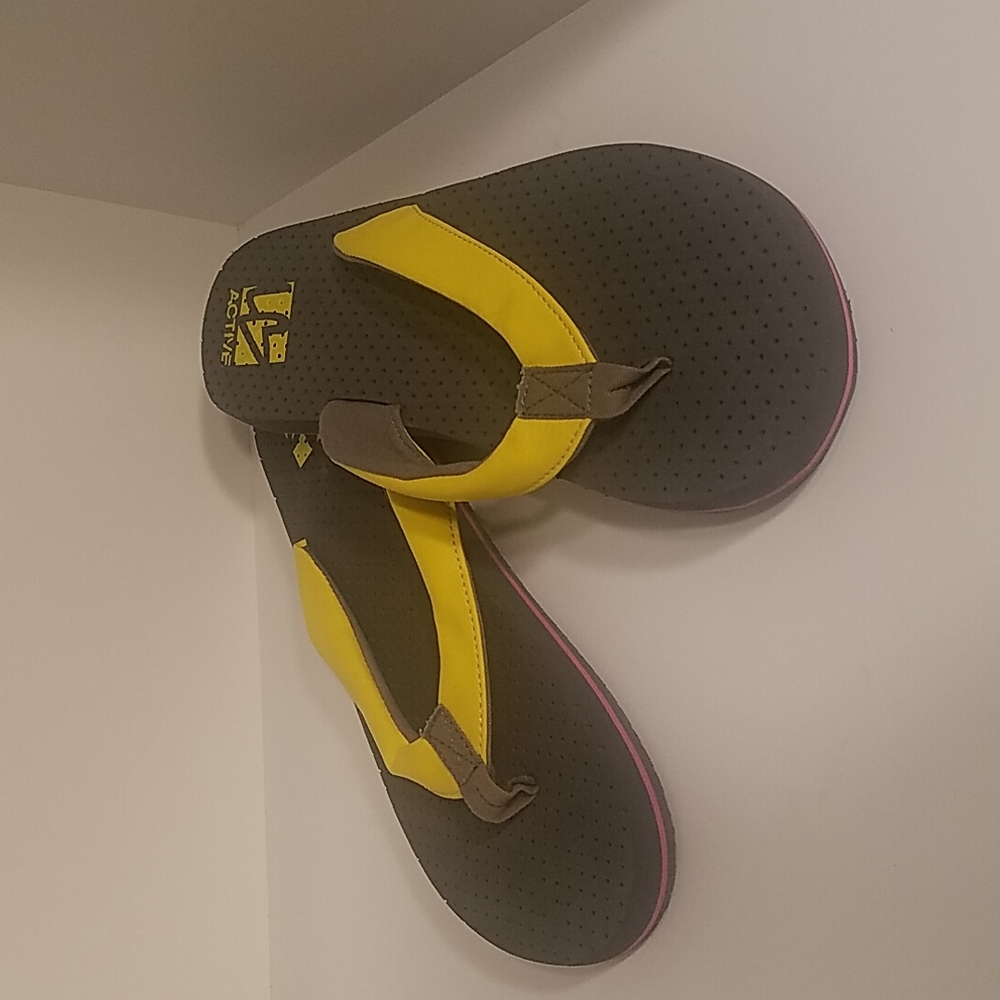 Lane Bryant Active Flip Flop Size 11/12